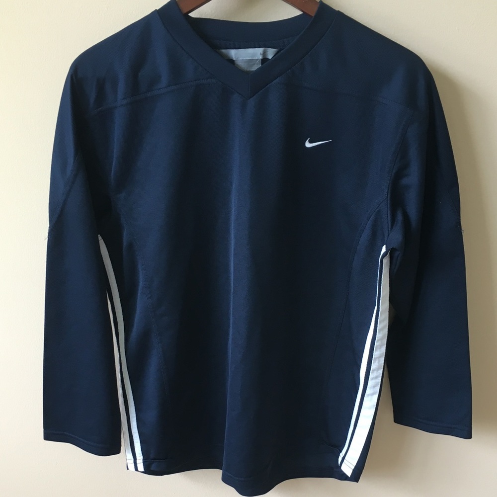 NWOT Nike long sleeve shirt